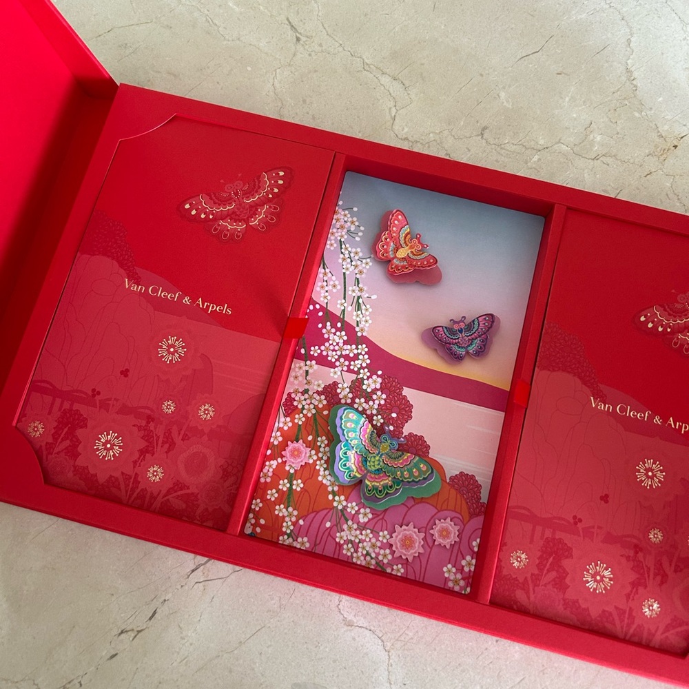 Van Cleef & Arpels Chinese Lunar New Year Red Envelopes 2025 Double Pane